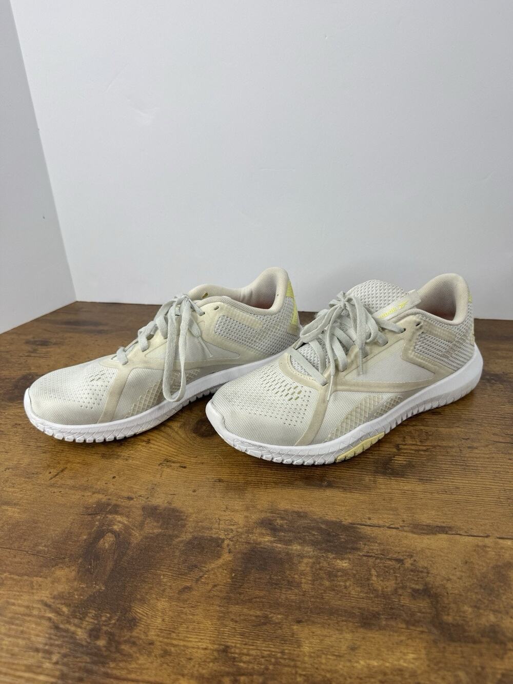 Reebok Flexagon Force 2 Women’s Size 7 White Yellow Training Shoes Sneakers